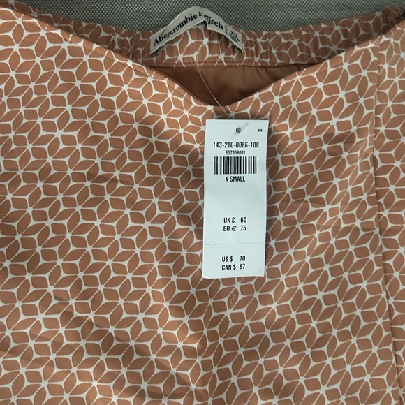 Abercrombie and Fitch dipped waist midi length skirt - Picture 2 of 6